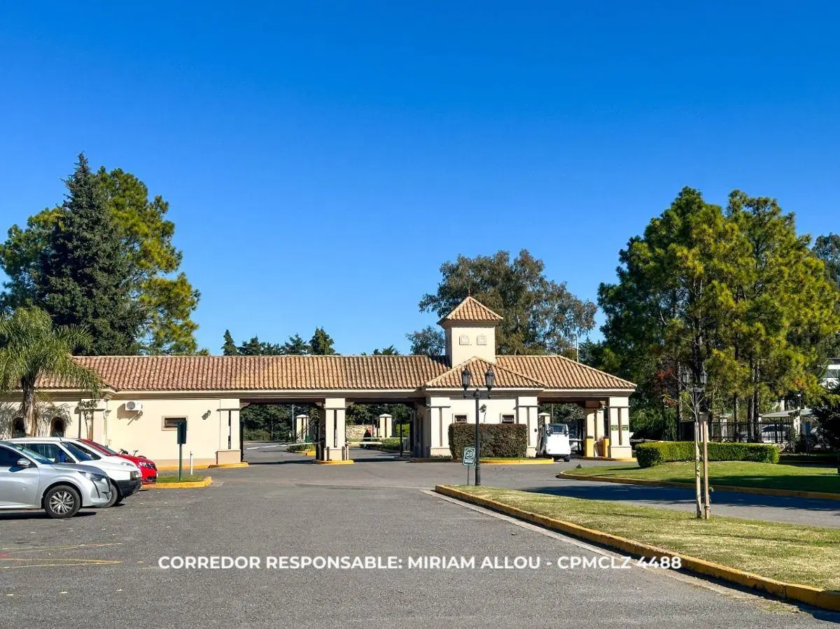 Casa 5 ambientes 796 m² en venta con cochera en Canning 2