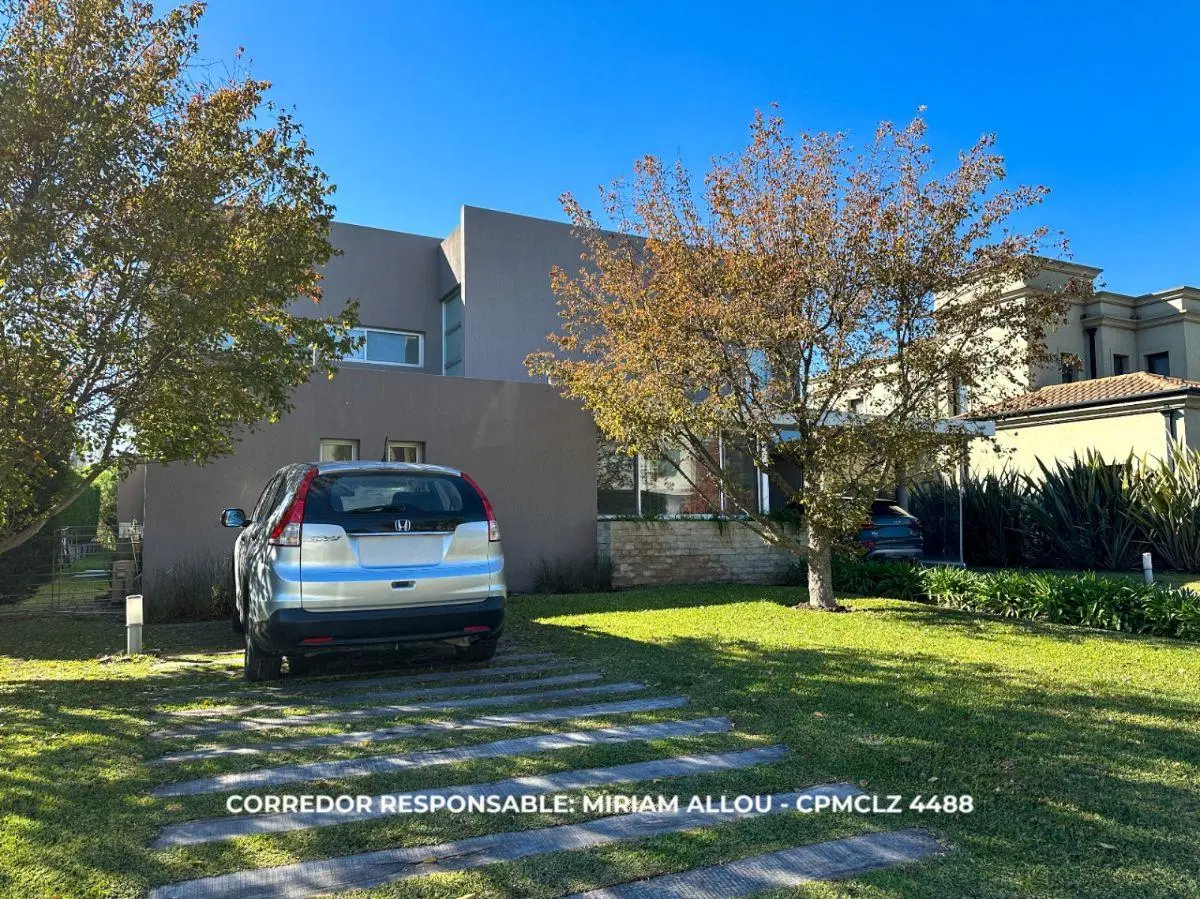 Casa 5 ambientes 796 m² en venta con cochera en Canning 3