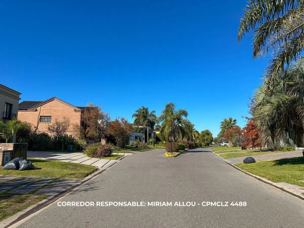 Casa 5 ambientes 796 m² en venta con cochera en Canning 4