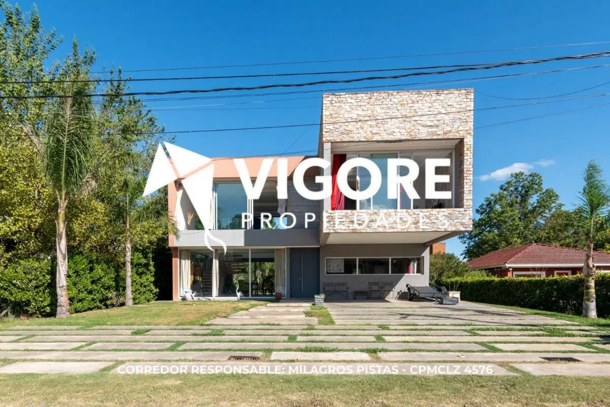 CASA DE 5 AMBIENTES EN VENTA SOBRE LOTE DE 900 M² EN BARRIO LAS PERDICES – VIRREY DEL PINO 4