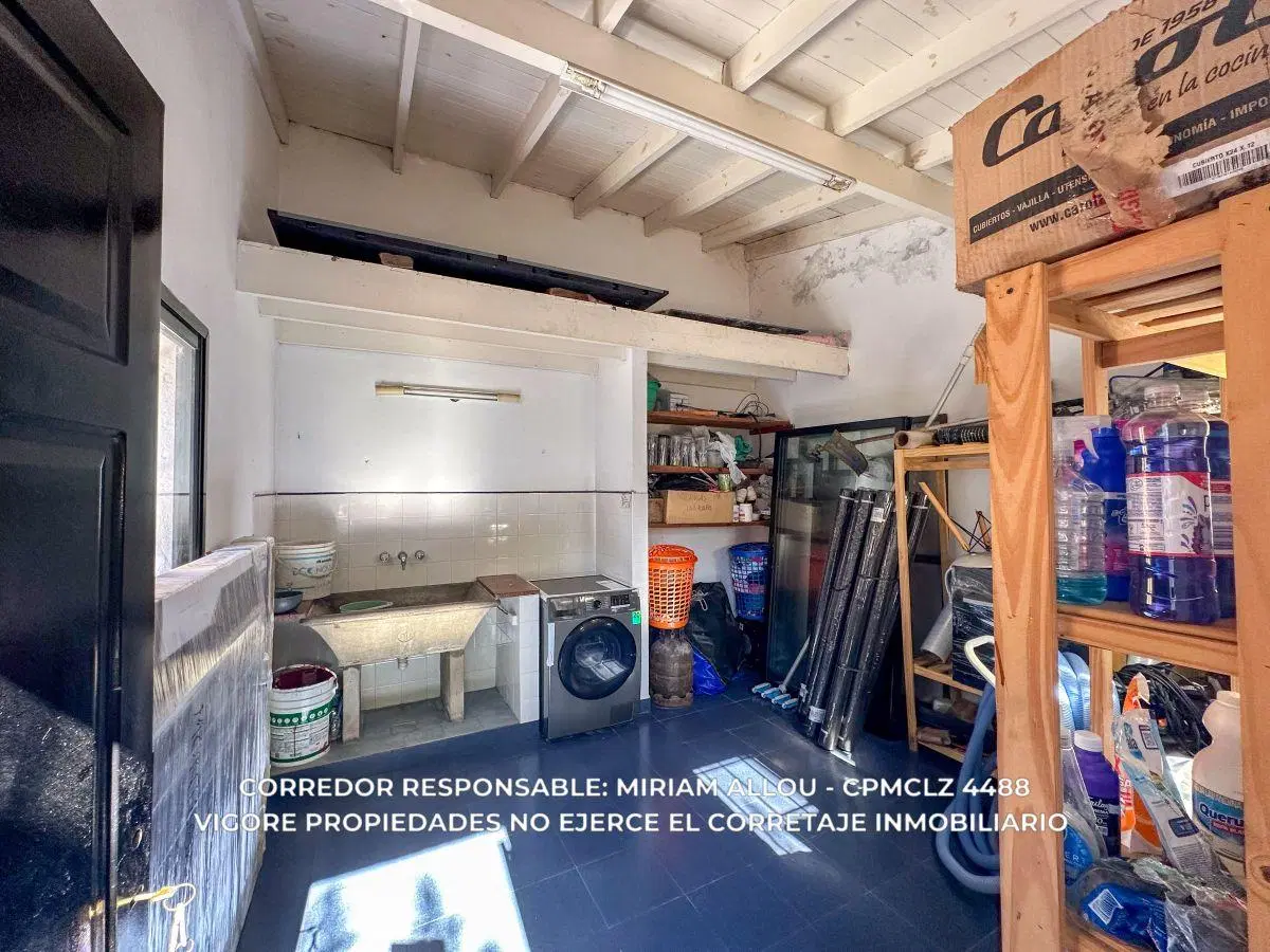 CASA QUINTA EN VENTA EN MONTE GRANDE | AMPLIO LOTE DE 682 M² | PILETA CLIMATIZADA . APTO CREDITO 8