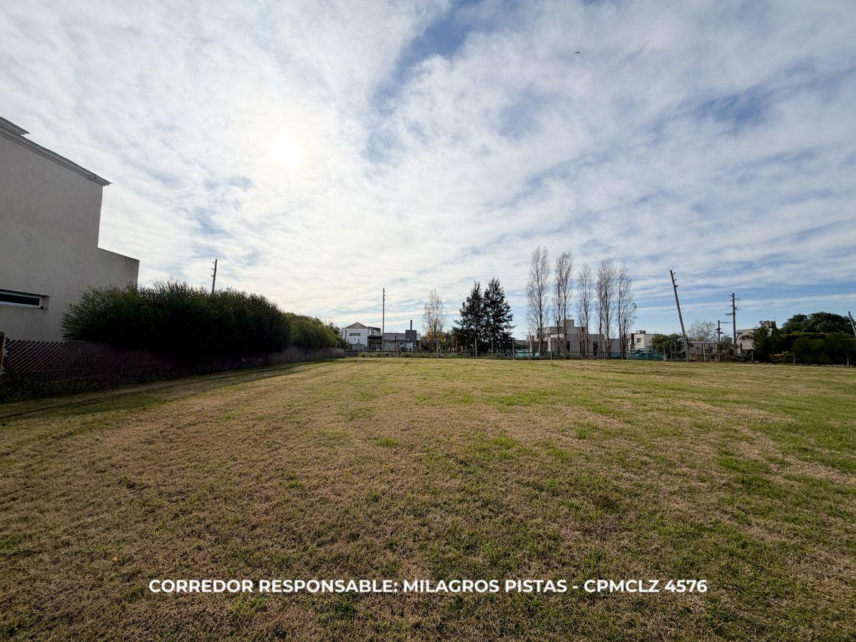 Foto de LOTE DE 800 M² EN VENTA | CLUB DE CAMPO SAN LUCAS | SAN VICENTE, imagen 3