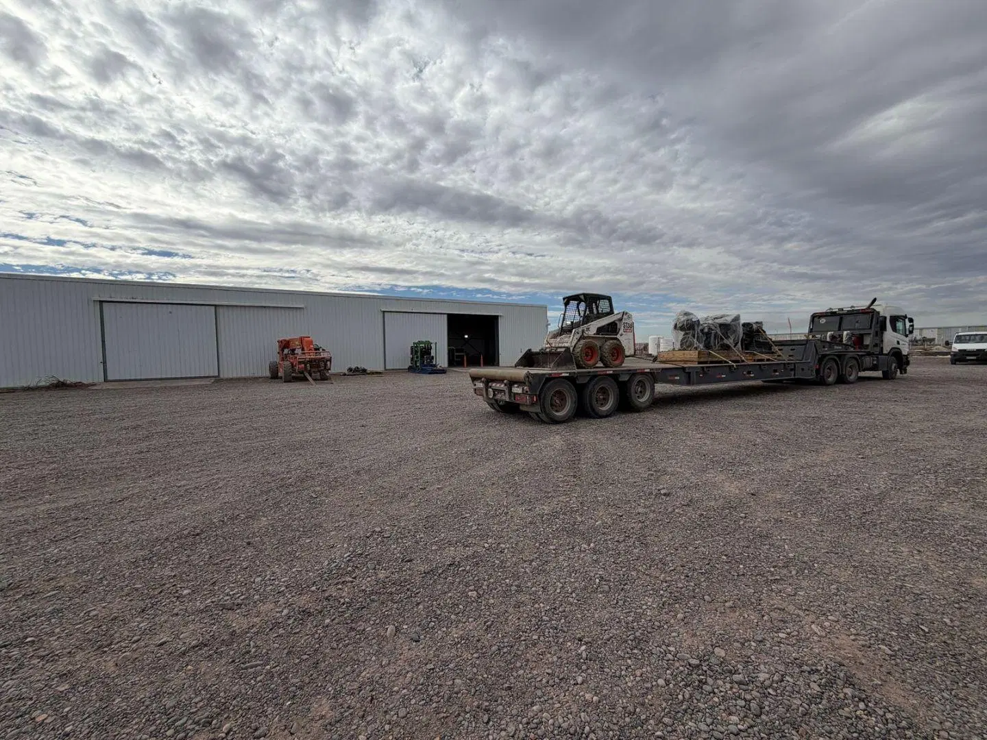 Predio industrial de 20.000 m² con galpón de 480 m², ubicado en zona estratégica de Añelo 3