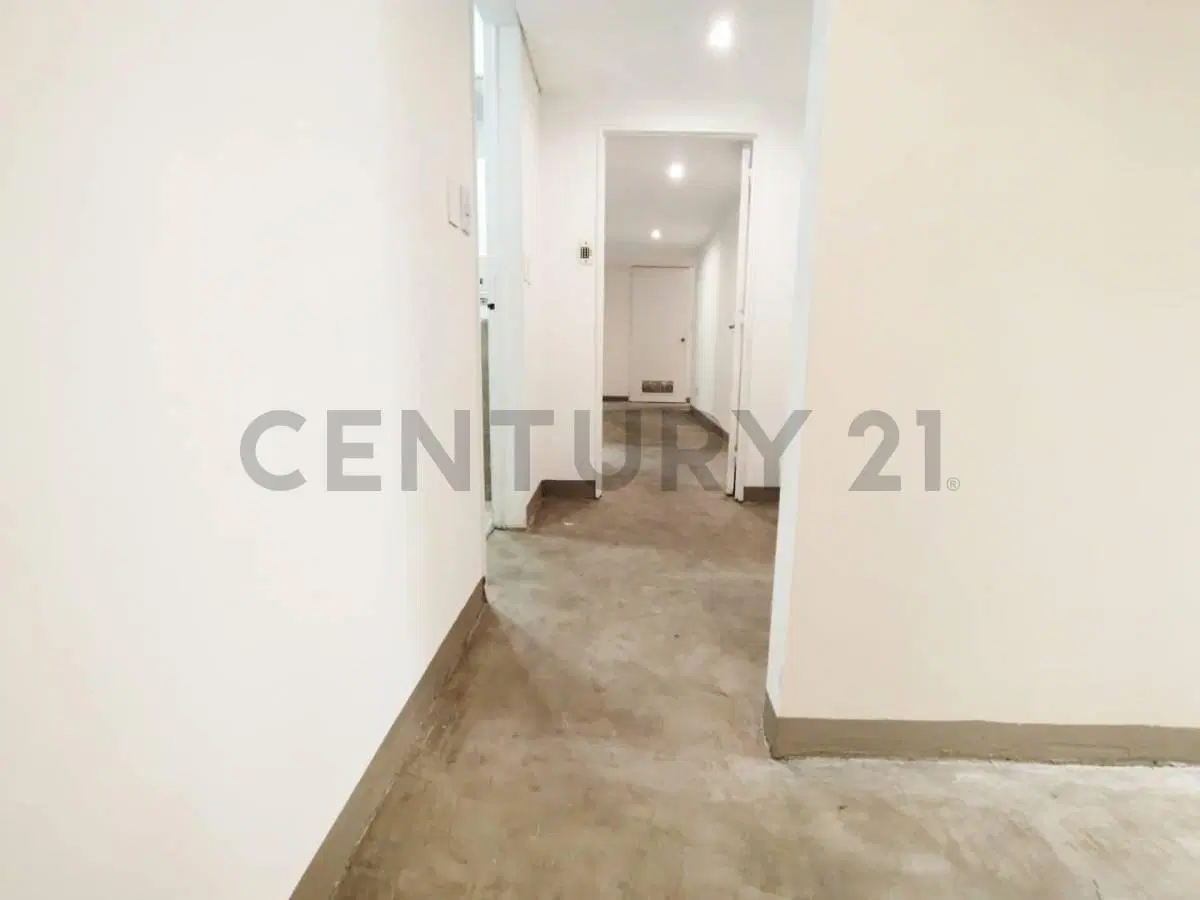 VENTA OFICINA CORPORAVITA 235 M2 PISO ENTERO EXCELENTE OPORTUNIDAD CENTRO 5