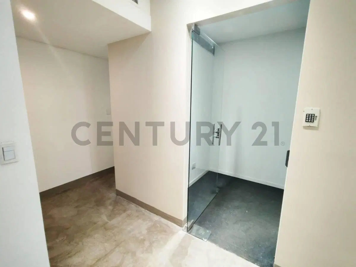ALQUILER OFICINA CORPORATIVA 235 M2 PISO ENTERO EXCELENTE OPORTUNIDAD CENTRO 5