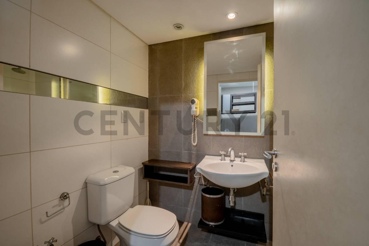 Foto de OPORTUNIDAD!!! MONOAMBIENTE AMOBLADO IDEAL INVERSOR RETIRO, imagen 1