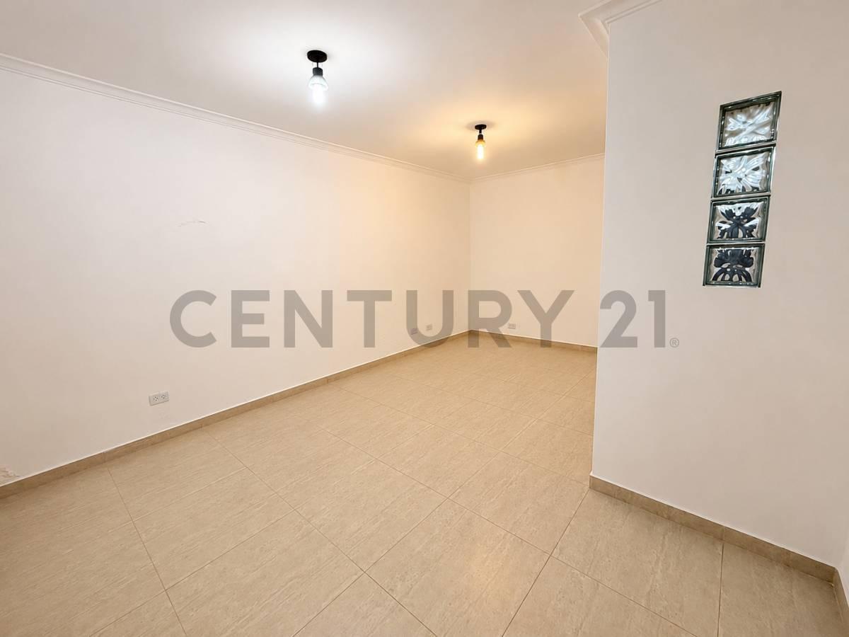 Foto de Venta PH 4 Ambientes con Patio y Terraza Propia Sin Expensas, imagen 3