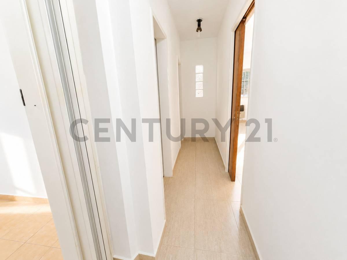 Foto de Venta PH 4 Ambientes con Patio y Terraza Propia Sin Expensas, imagen 2