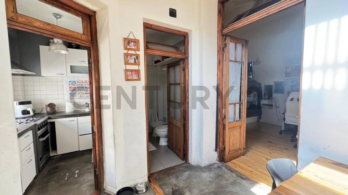 Foto de EXCELENTE PH 3 AMBIENTES EN ZONA RESIDENCIAL DE VILLA DEL PARQUE, imagen 2