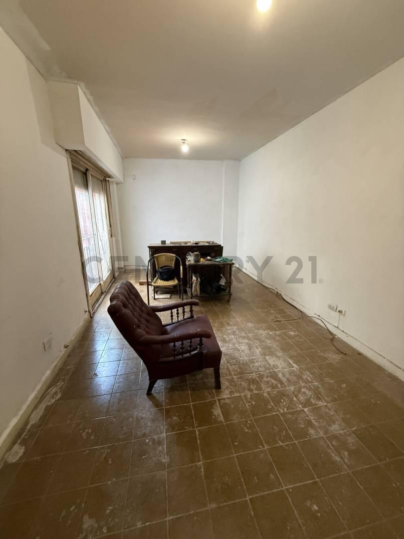 Foto de Venta Departamento 4 Ambientes en Recoleta Oportunidad A Remodelar!!, imagen 2