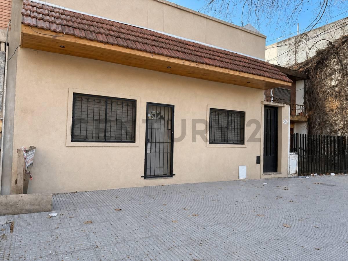Foto de Venta PH 4 Ambientes con Patio y Terraza Propia Sin Expensas, imagen 2