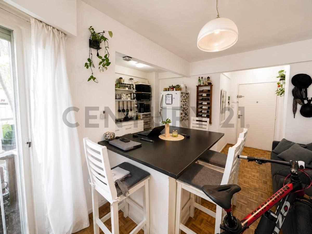Foto de VENTA 2 AMBIENTES MUY LUMINOSO COLEGIALES APTO CREDITO, imagen 1