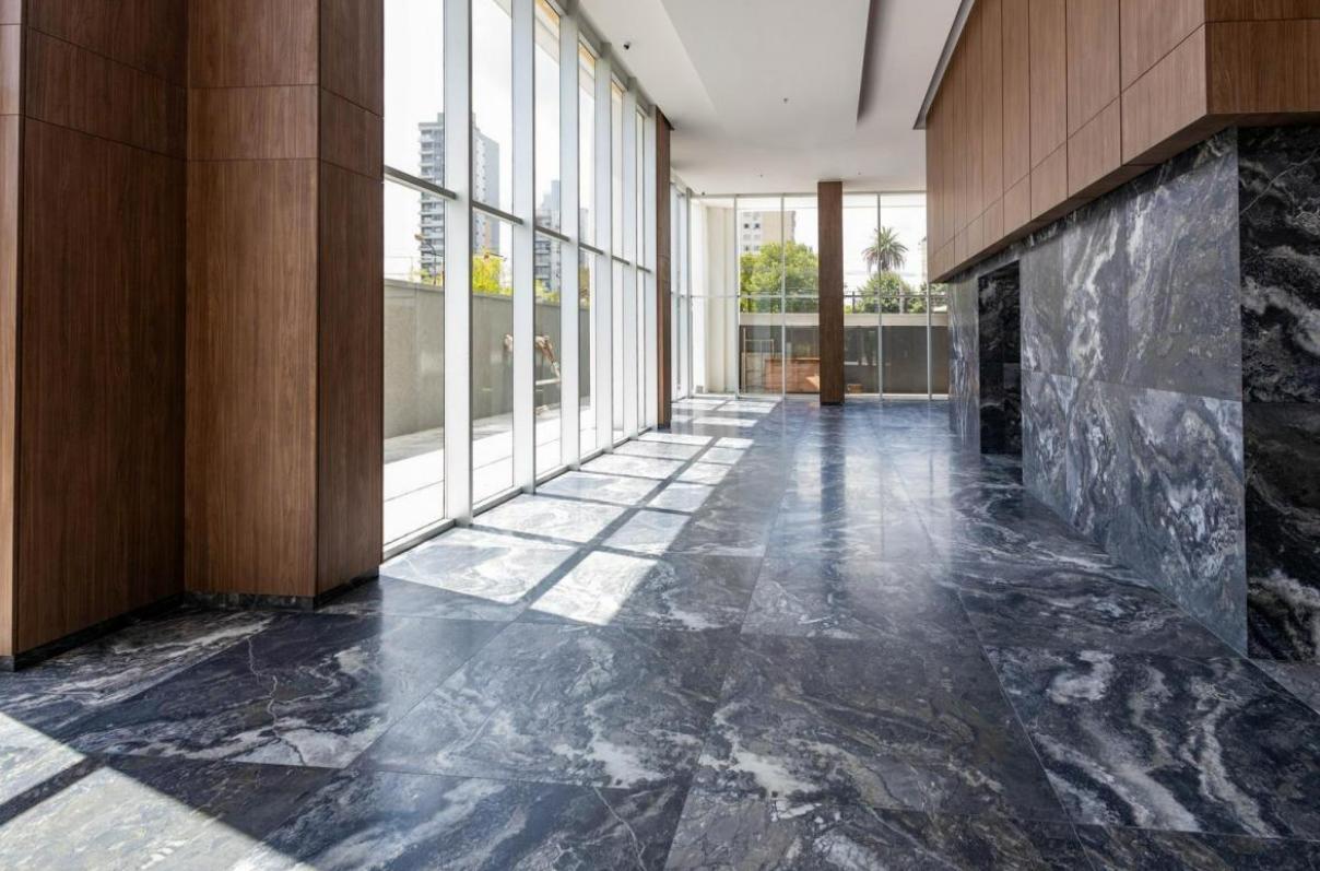 Foto de Venta Departamento 3 ambientes con cochera Platinum Residences Lomitas, imagen 3