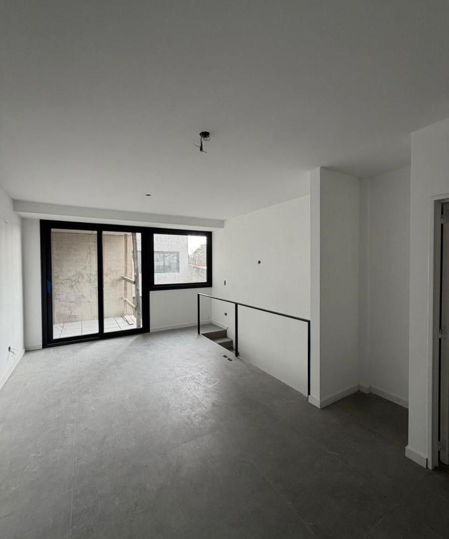 Foto de Venta Departamento 2 ambientes duplex - Villa Urquiza, imagen 2