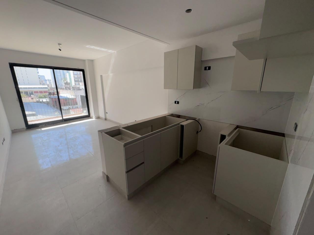 Foto de Venta Monoambiente con balcón - San Cristobal, imagen 2