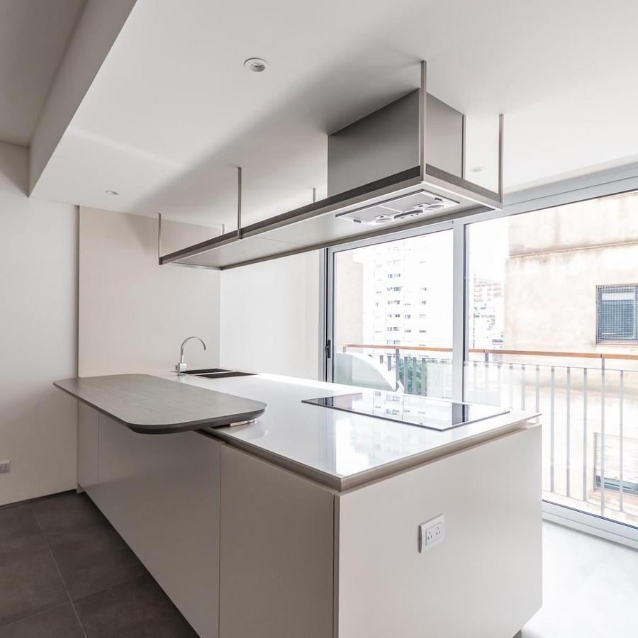 Foto de DEPARTAMENTO EN VENTA 4 AMBIENTES CABALLITO SUR DONNA FIORE AZCUY, imagen 4