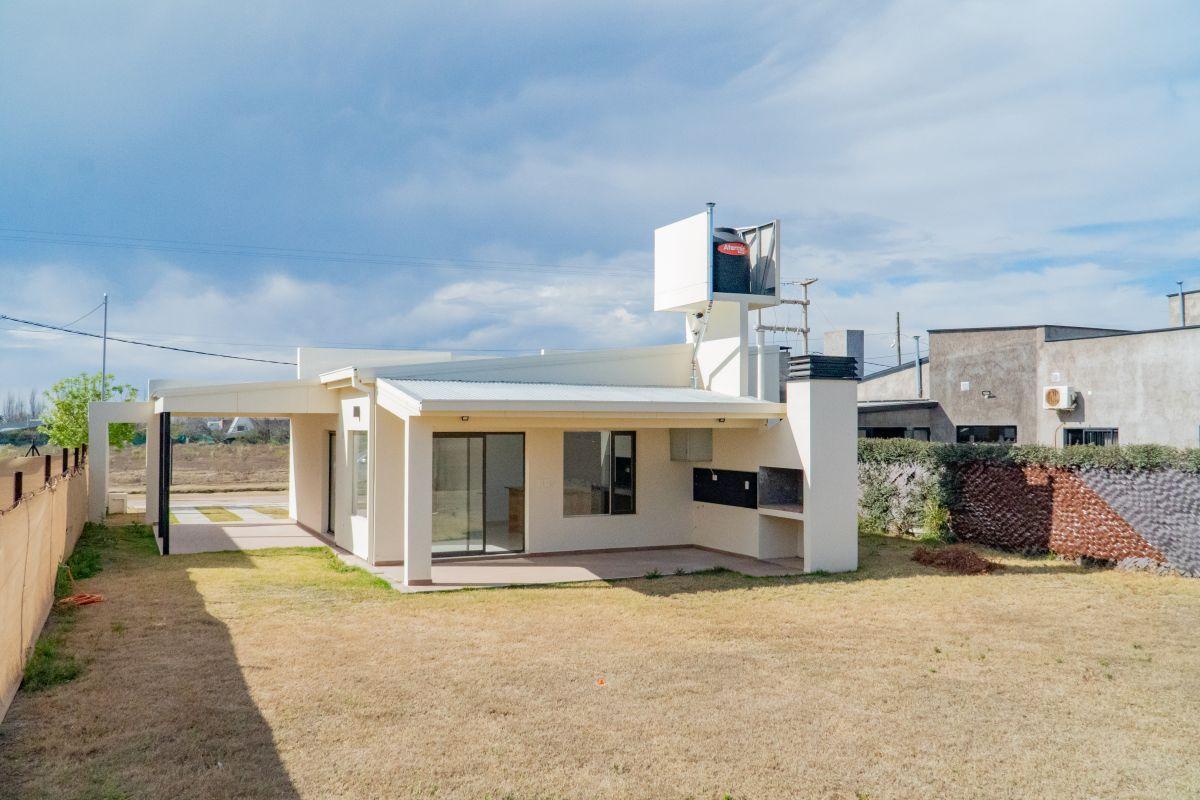 Foto de CASA A ESTRENAR EN VENTA ALTO PAREDES SAN RAFAEL MENDOZA, imagen 2