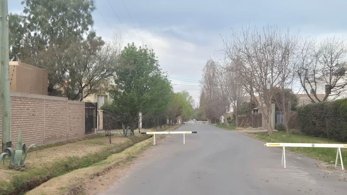 Foto de CHACRAS DE CORIA rápido acceso por guardia vieja o almirante brown, imagen 5