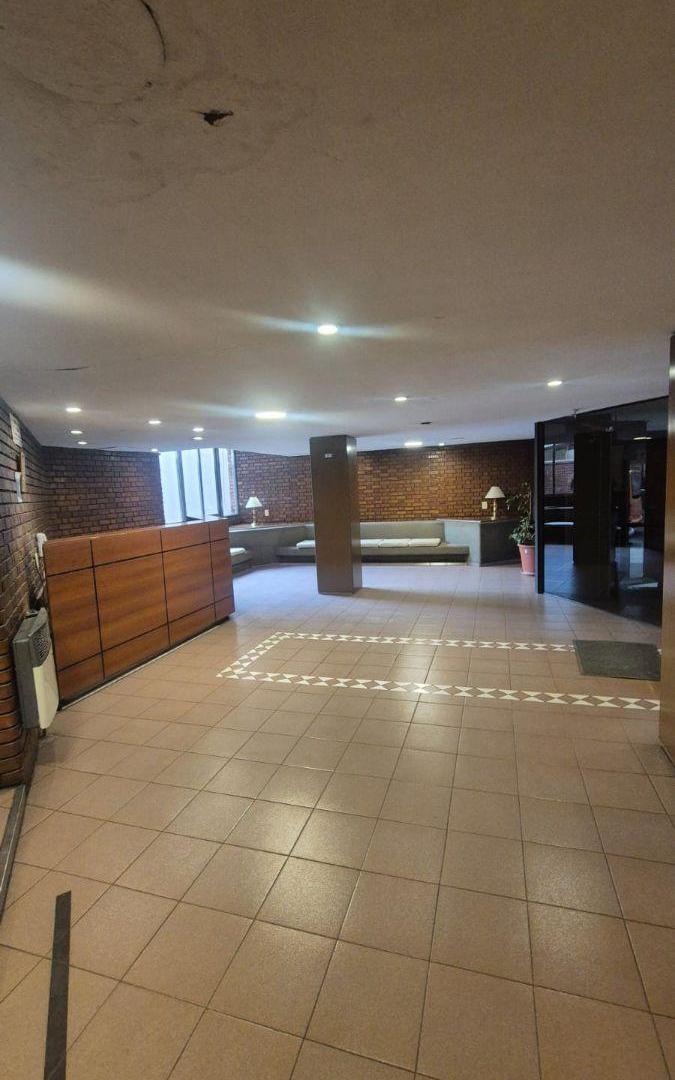 Foto de CENTRICO DE 1 DORMITORIO a metros plaza independencia, imagen 3