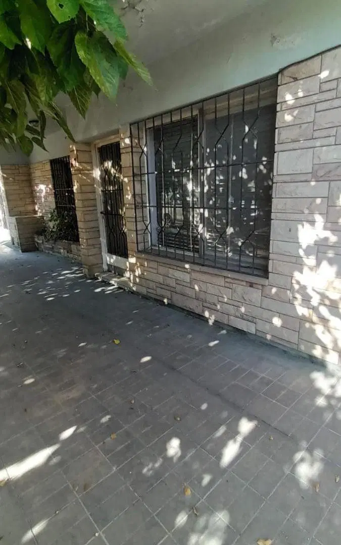 CASA + DPTO EN DORREGO,GLLEN. MENDOZA. 2