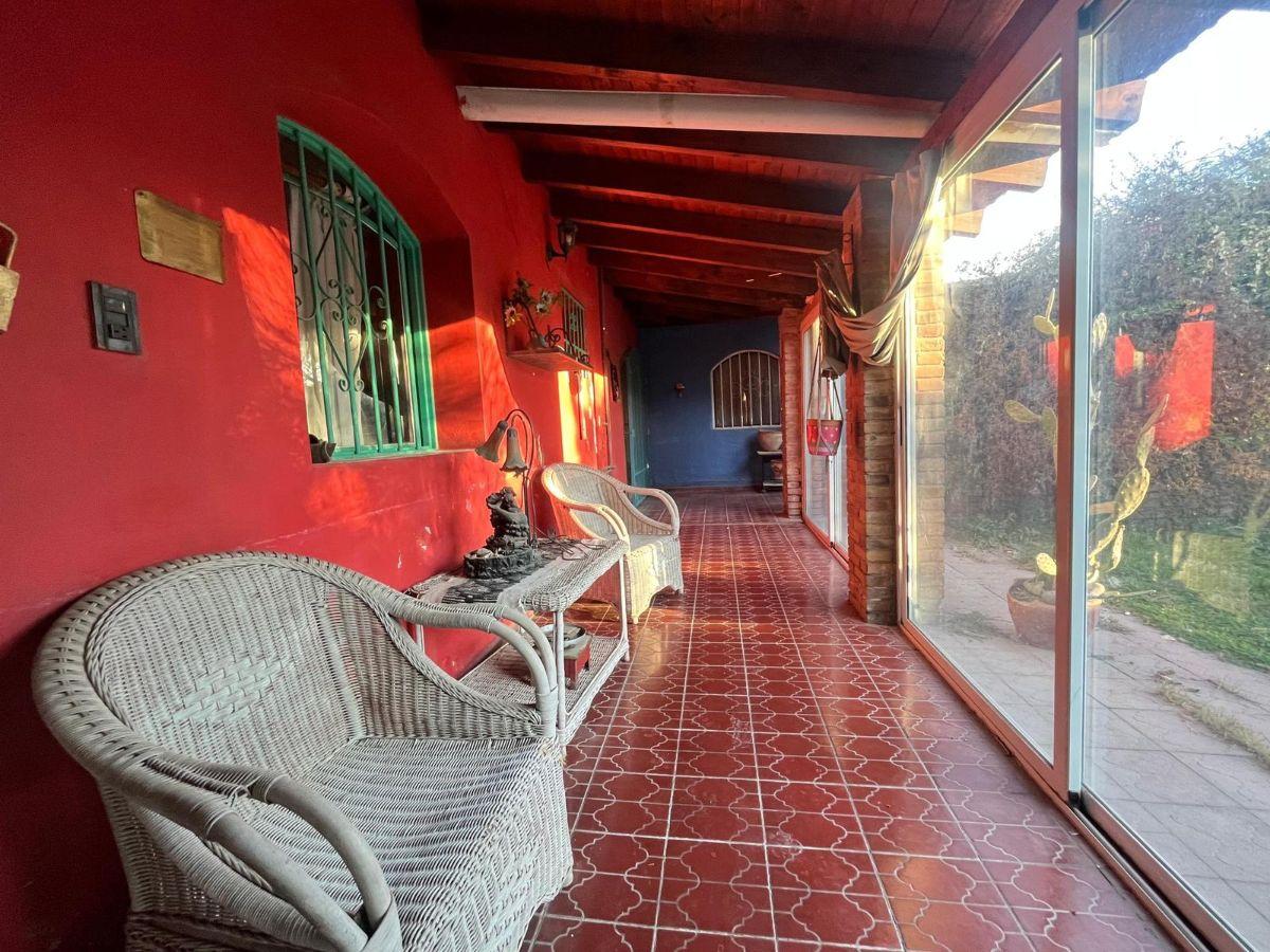 Foto de CASA EN VENTA - URQUIZA- MAIPÚ/2000M2/ PISCINA/QUINCHO., imagen 3