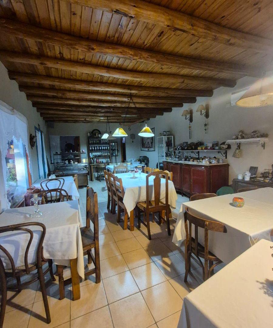 Foto de VENTA DE GRAN SALON COMERCIAL COQUIMBITO-MAIPU-MENDOZA., imagen 2