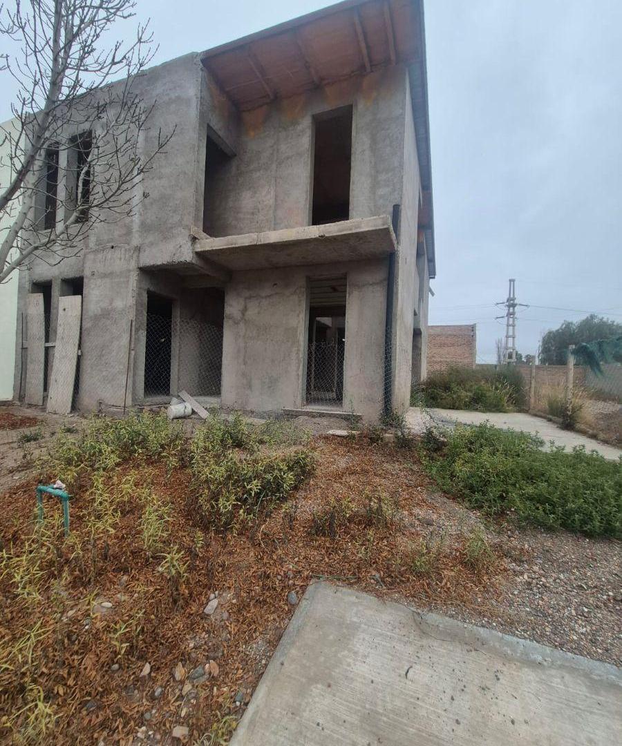 Foto de VENTA DE CASA DE CAT. EN OBRA GRUESA- B° PRIVADO-RODEO DE LA CRUZ, imagen 4