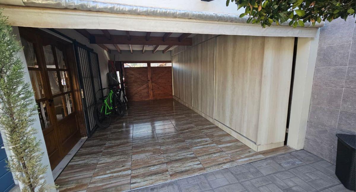 Foto de VENTA DE CASAC/ PILETA, QUINCHO-GUAYMALLEN-MZA., imagen 1