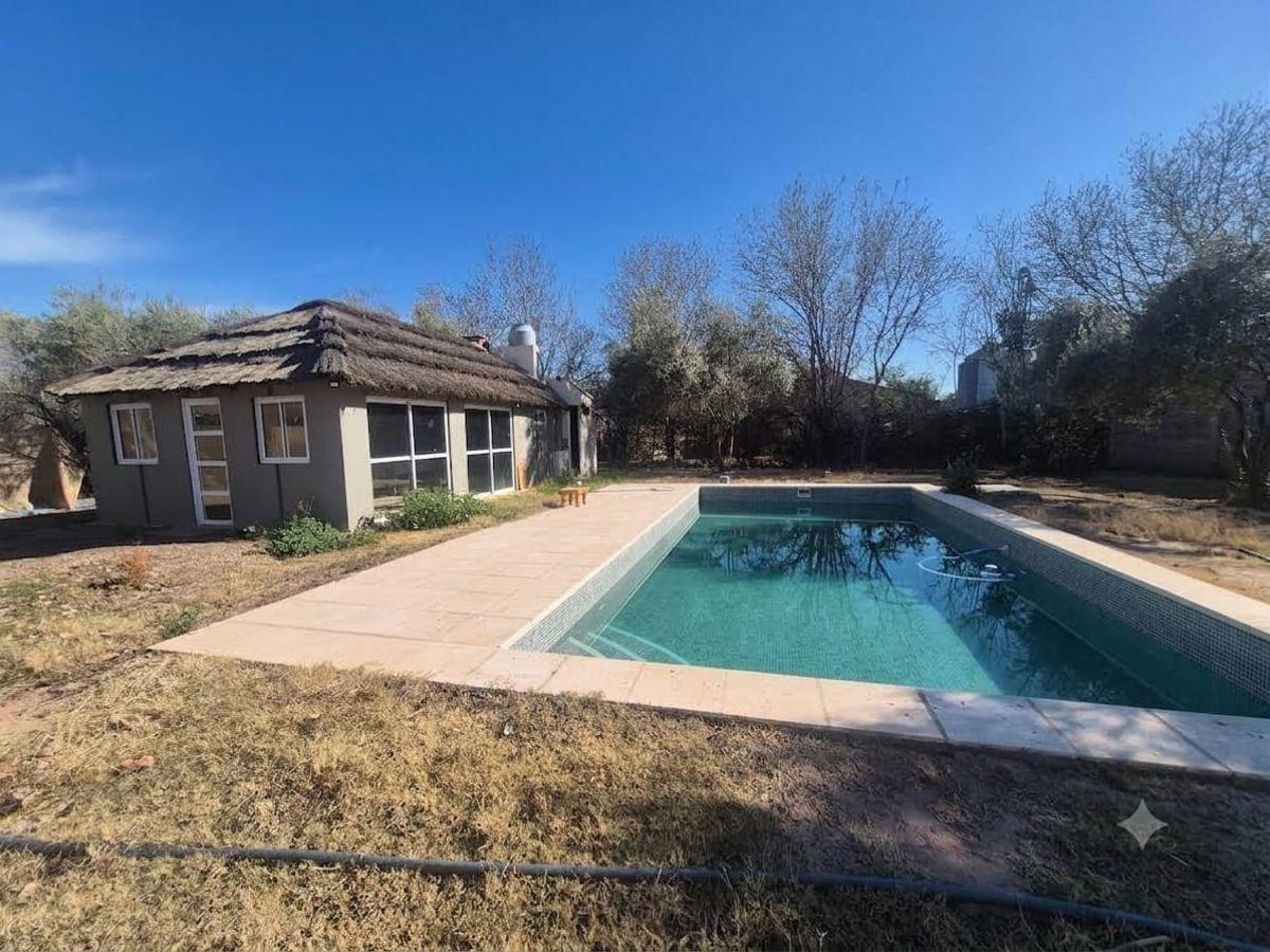 Foto de Quincho de 780 m²+ piscina-Colonia Segovia-Guaymallén, imagen 1