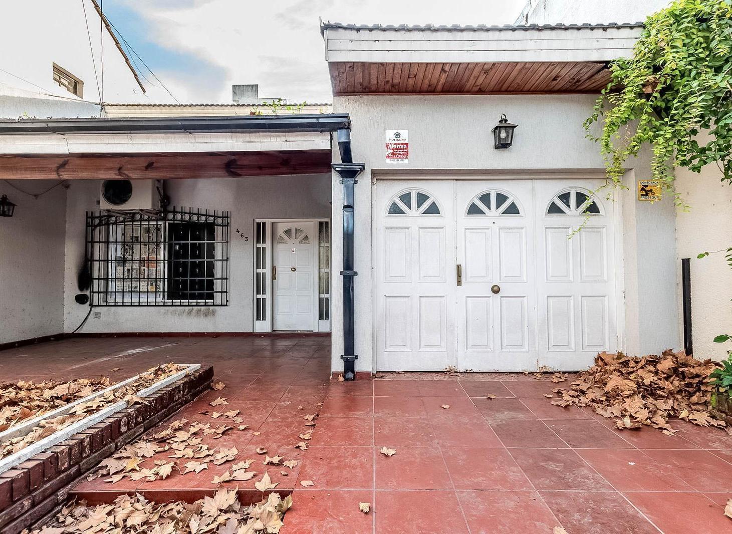 Casa en venta- Moron Centro