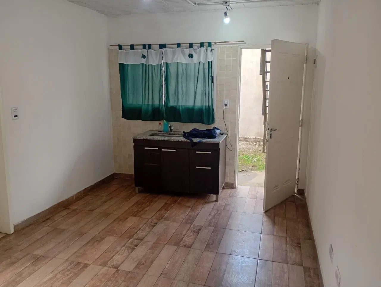 Departamento Dos Ambientes en Moreno 5