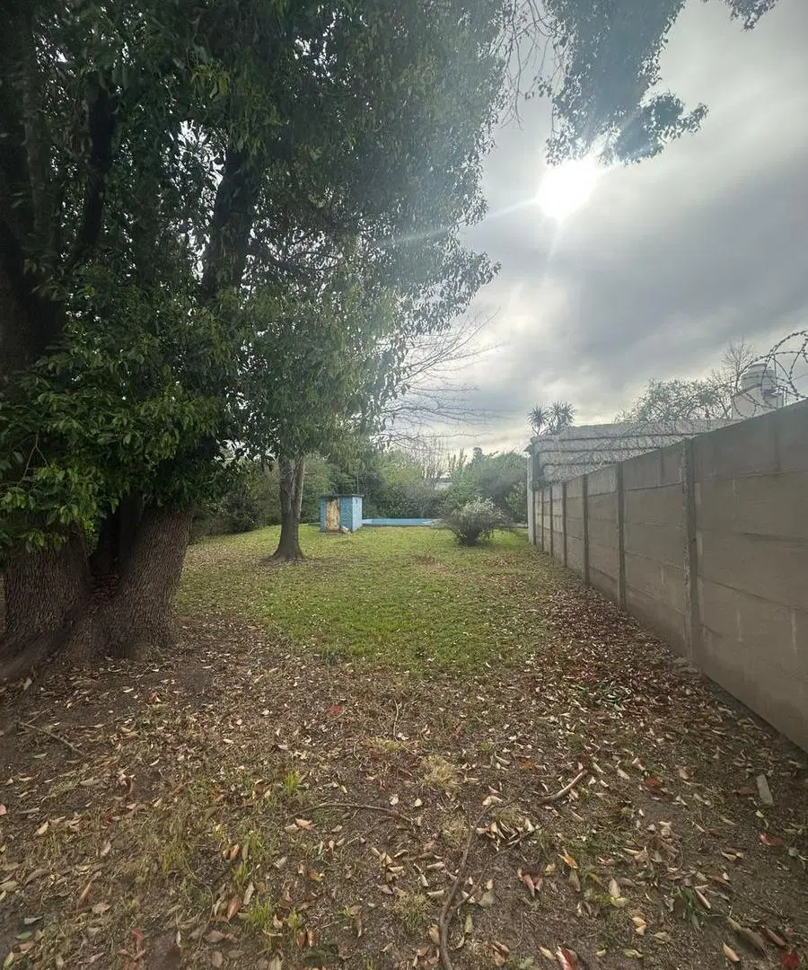 Terreno en venta Francisco Alvarez 2