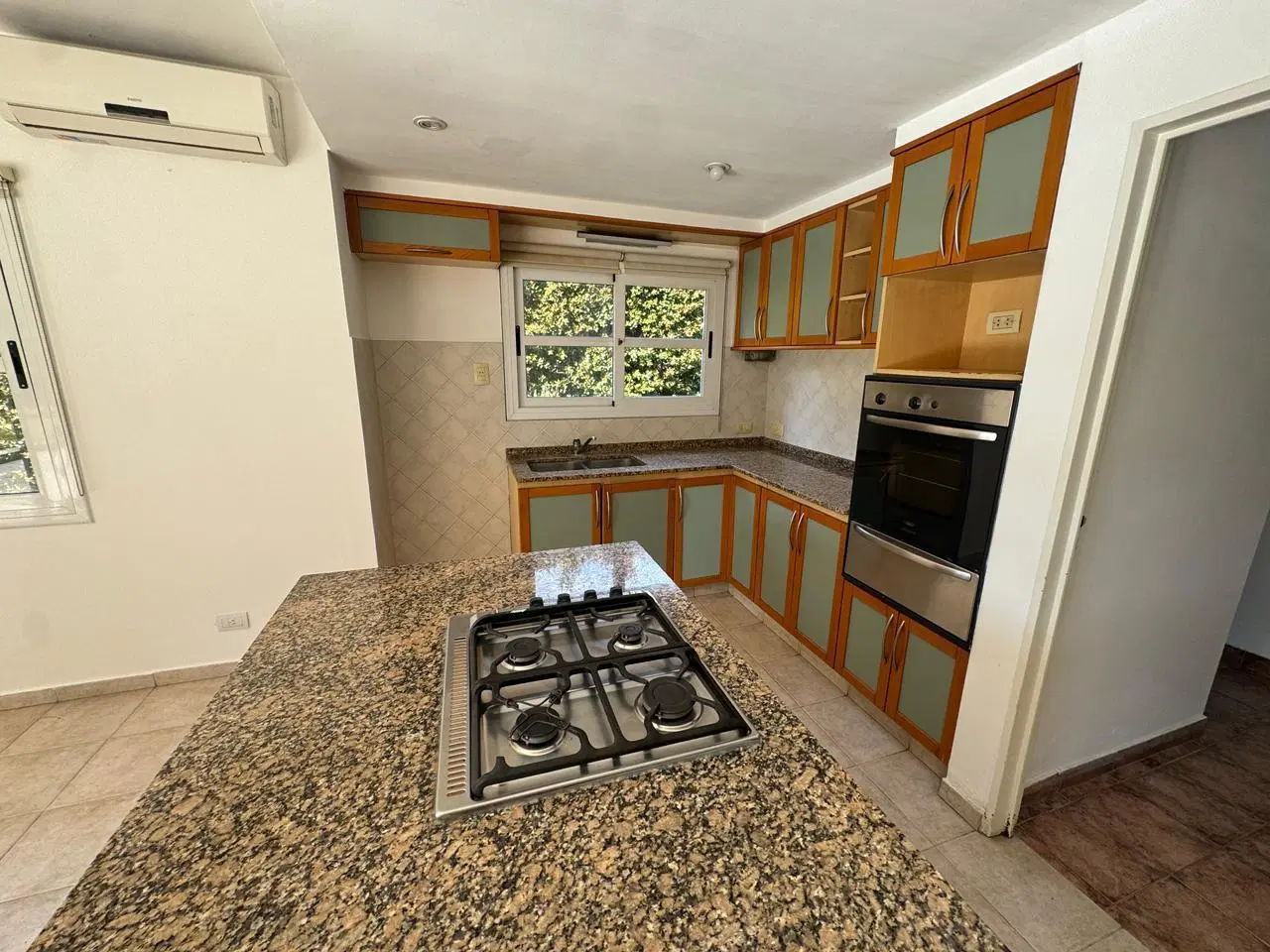 Casa en Alquiler en Campos de Alvarez 8