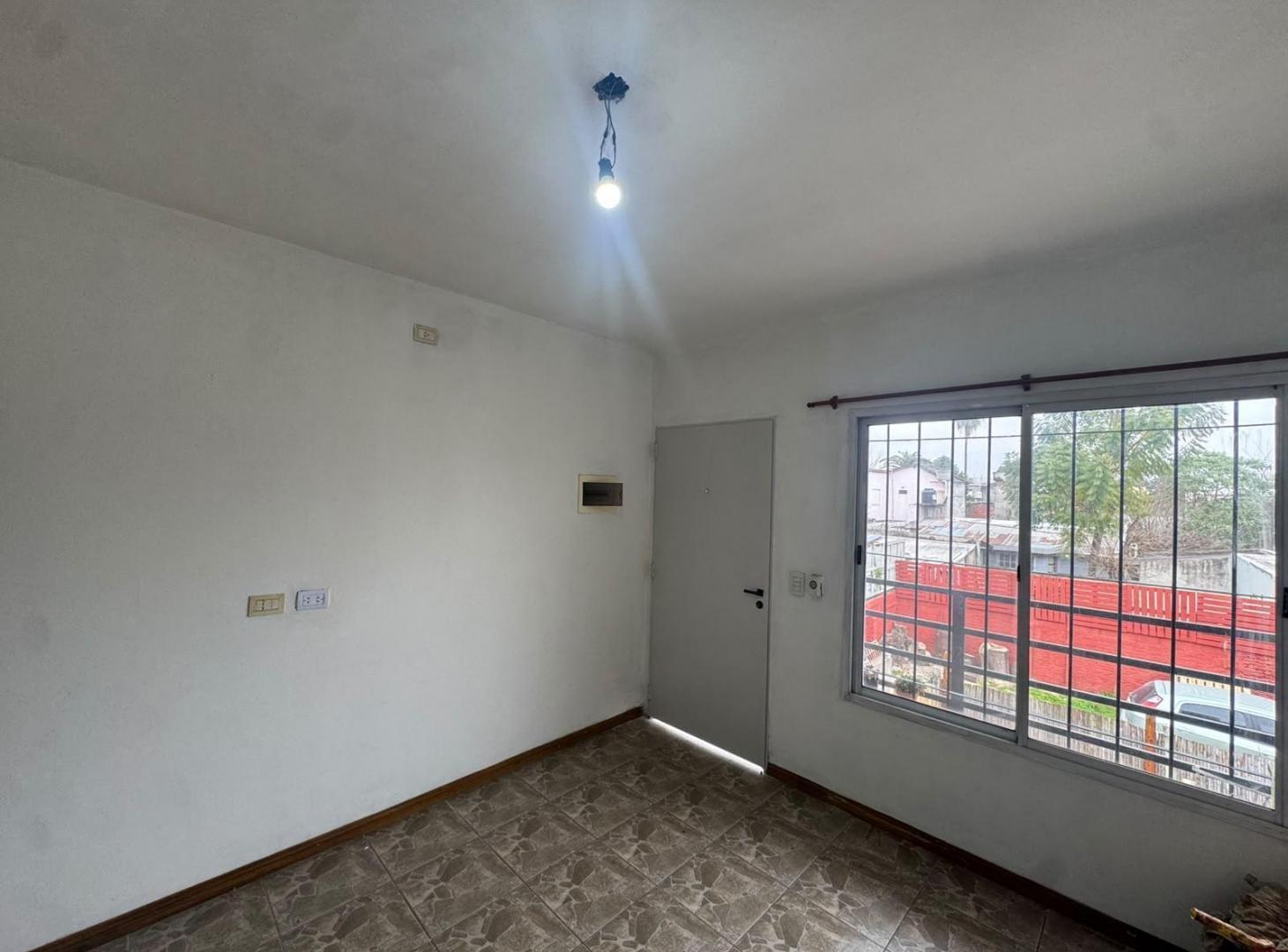 Foto de Departamento Dos Ambientes en Alquiler, imagen 1