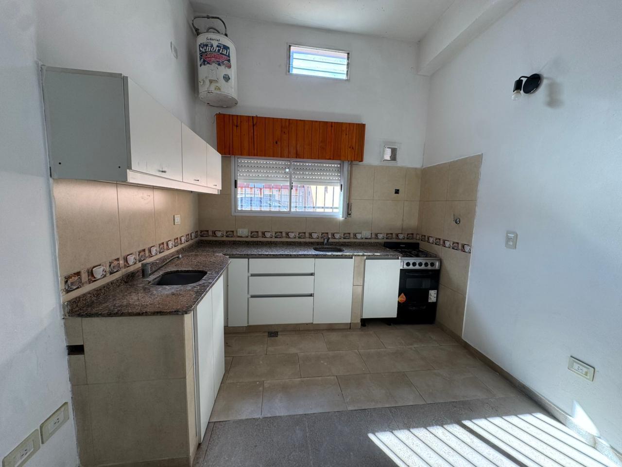 Foto de Departamento en Alquiler- 3 ambientes- Moreno, imagen 2