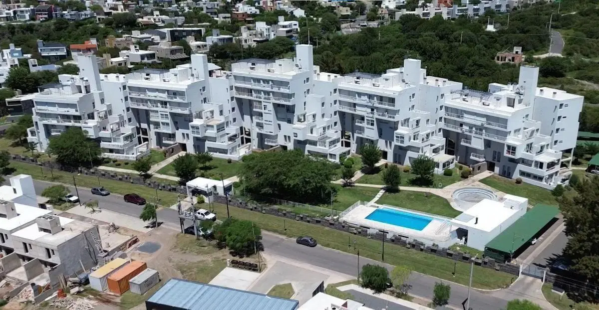 Departamento en Venta | 2 Dormitorios con Cochera | Jardines de La Estanzuela – La Calera 1