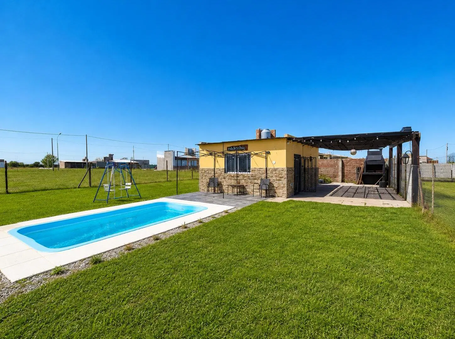 Casa en alquiler permanente o temporario de 1 dormitorio La Toscana 1