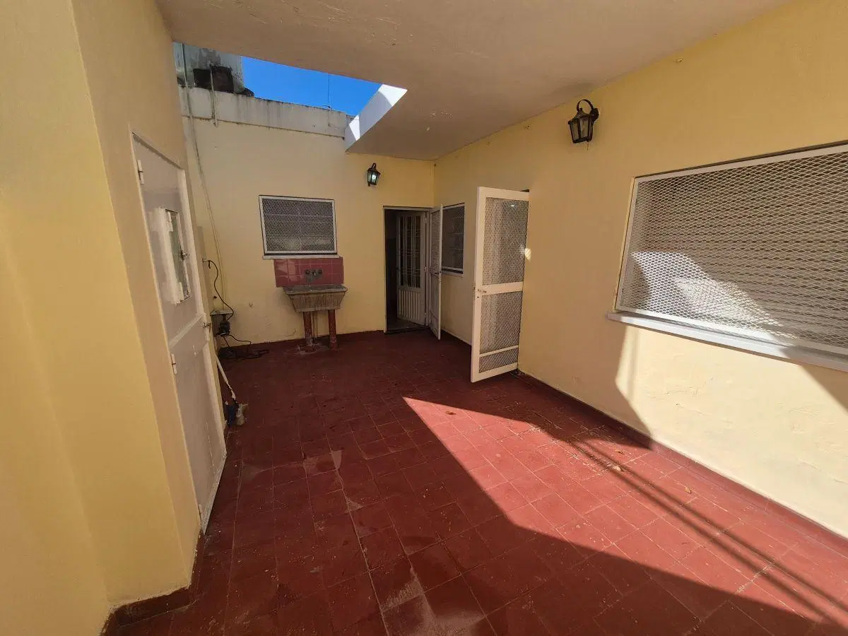 Casa de 96 m² con 1 dormitorio en venta en Triángulo 1