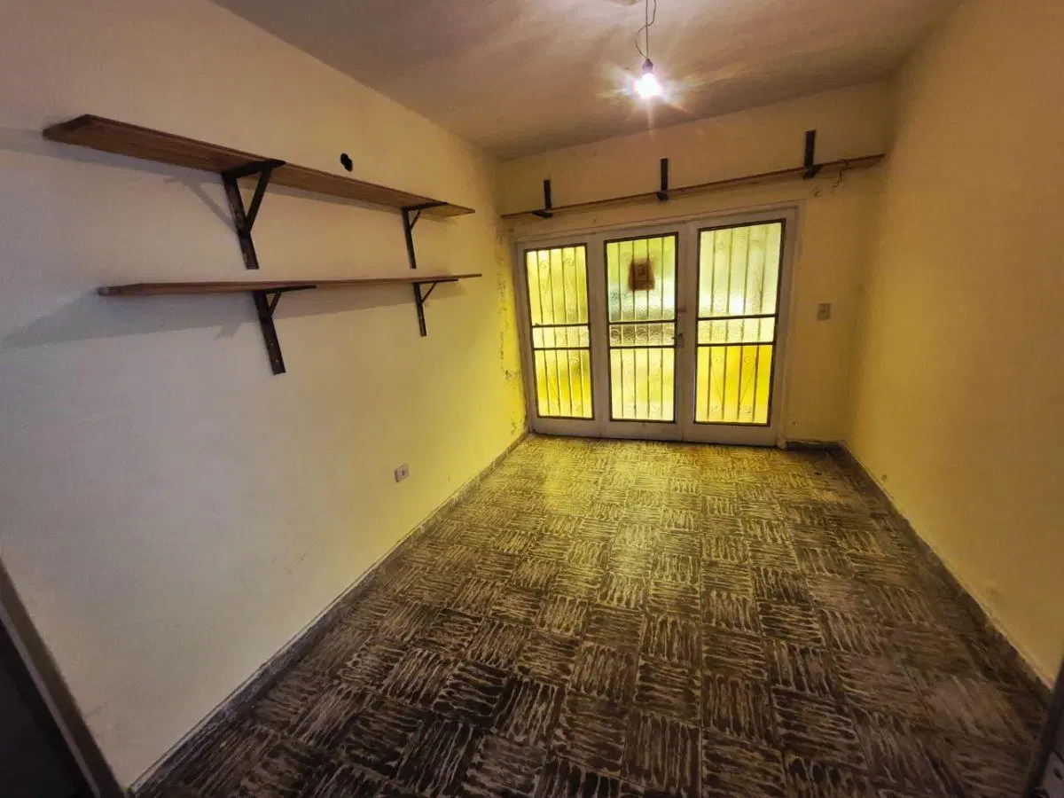 Casa de 96 m² con 1 dormitorio en venta en Triángulo 5