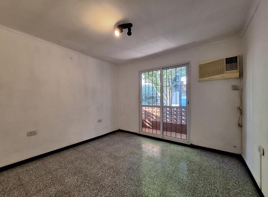 Foto de ALQUILER - Departamento en planta alta - Barrio Arroyito, Rosario., imagen 2