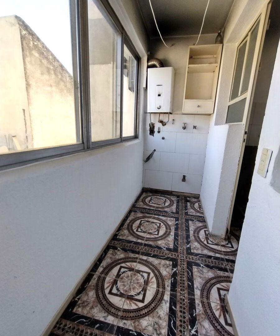Foto de Departamento de 68 m² con 2 dormitorios en alquiler en Quilmes, imagen 5