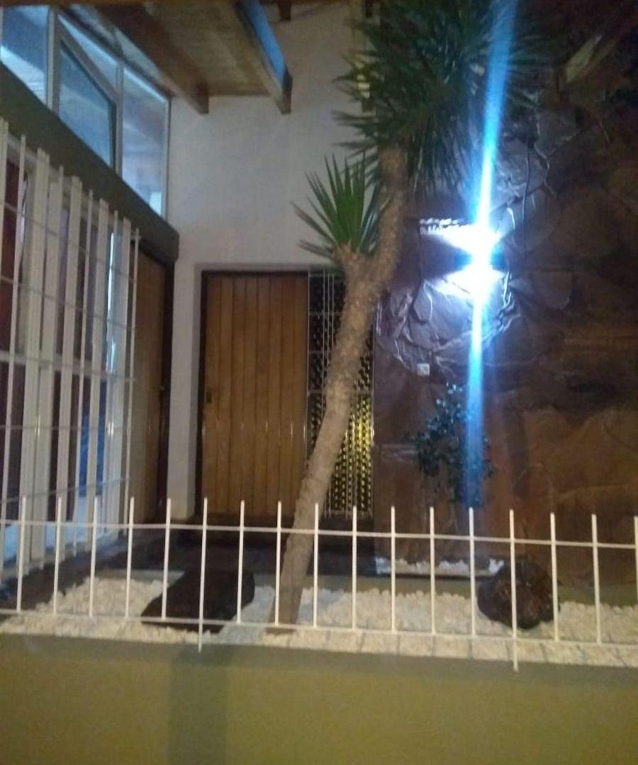 Inmobiliaria Country Roads vende casa en San Rafael Centro