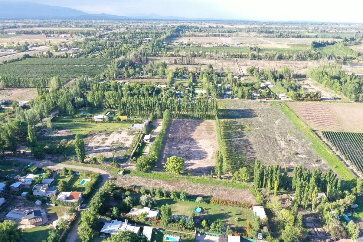 INMOBILIARIA COUNTRY ROADS VENDE LOTE EN PERDRIEL 3