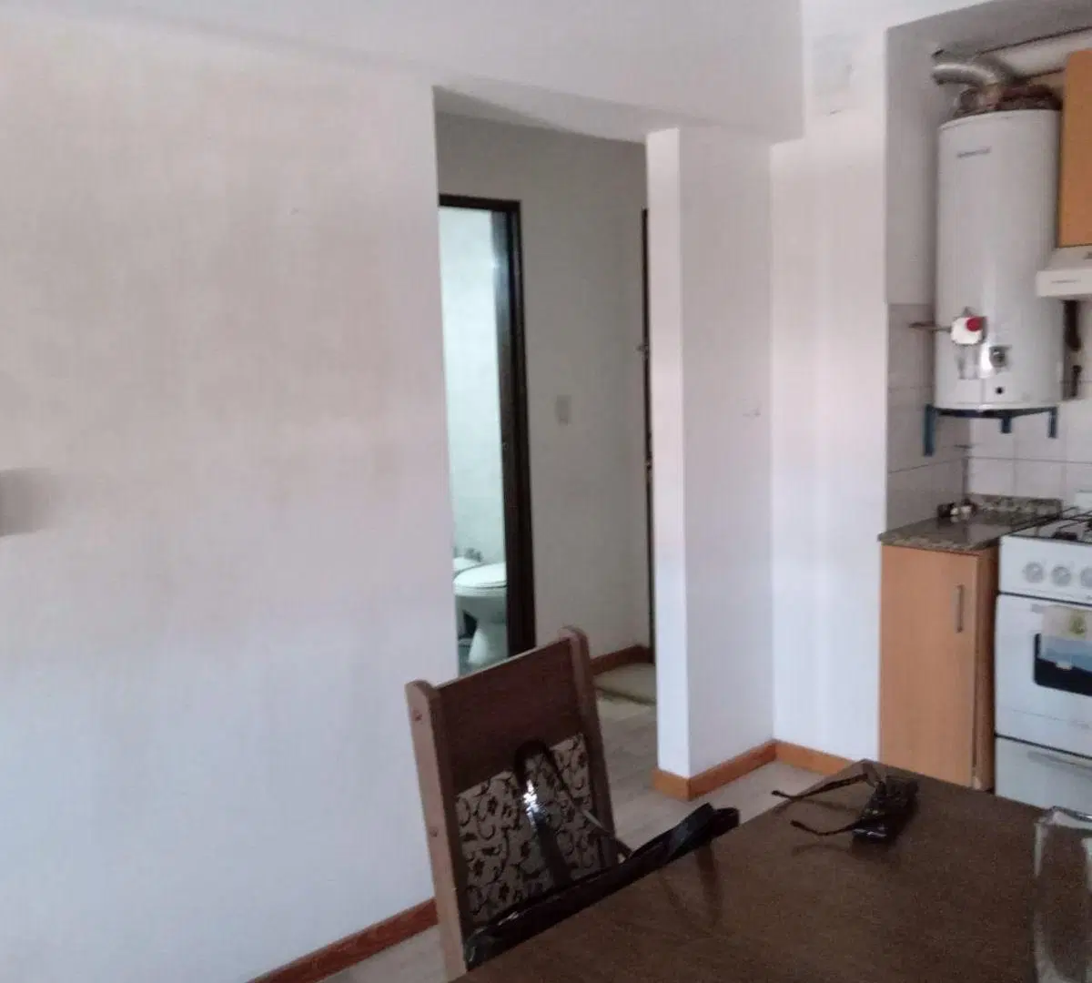 INMOBILIARIA COUNTRY ROADS VENDE DEPARTAMENTO EN PLENO CENTRO 2