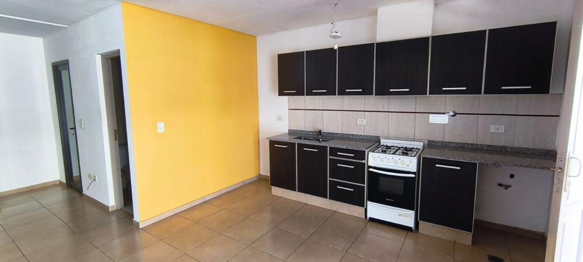 INMOBILIARIA COUNTRY ROADS ALQUILA DEPARTAMENTO EN GODOY CRUZ