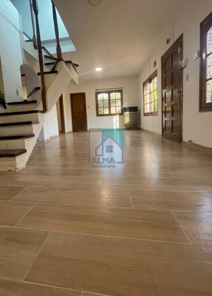 Foto de Venta Casa 4 ambientes c/patio, garage y depto monoambiente sobre lote, imagen 3