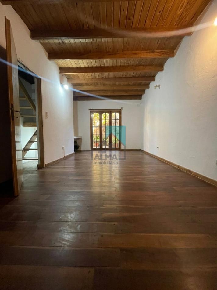 Foto de Venta Casa 4 ambientes c/patio, garage y depto monoambiente sobre lote, imagen 5