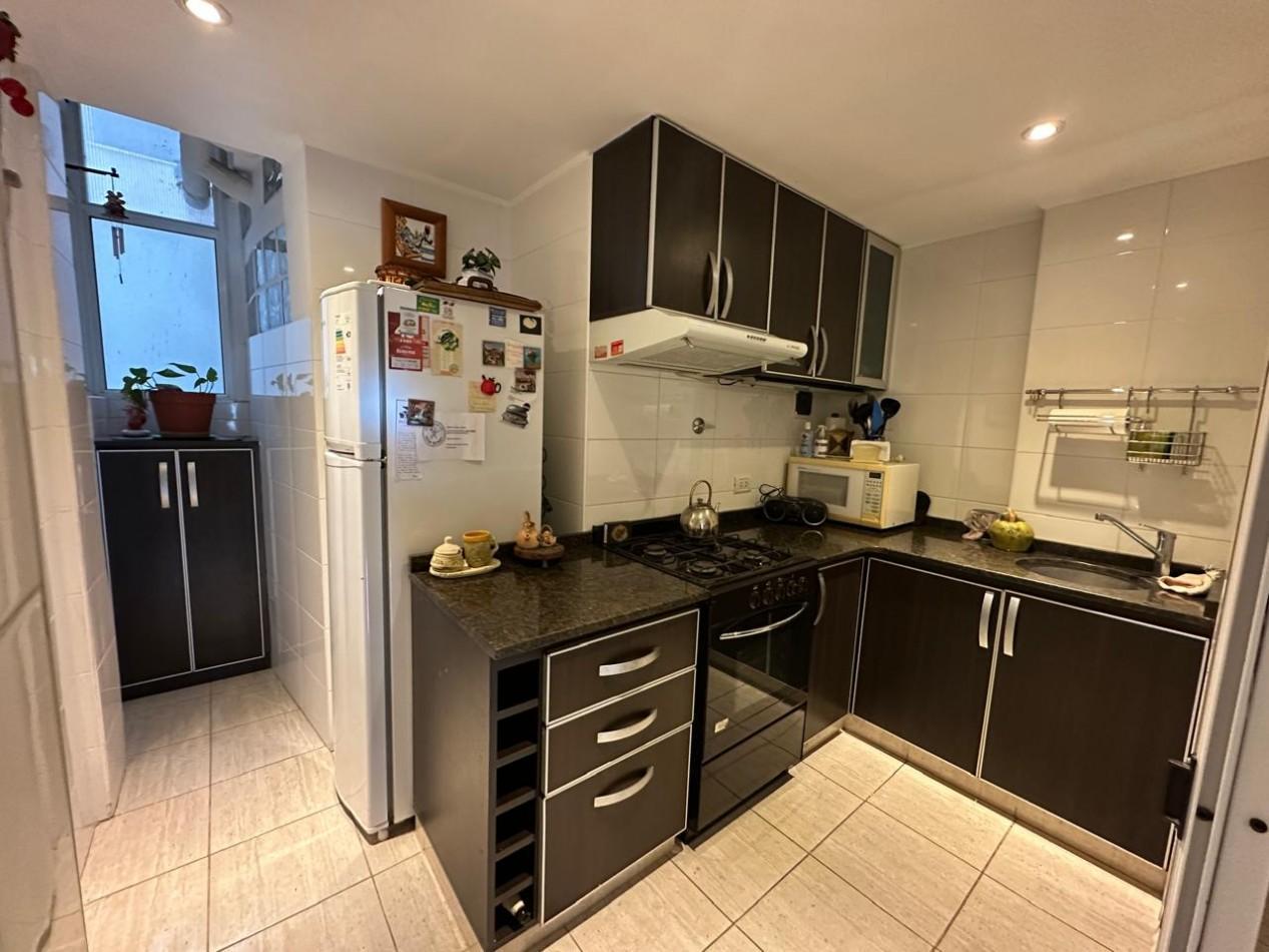 Foto de Excelente Departamento 3 ambientes c/dependencia - Av. Colon y Buenos, imagen 4