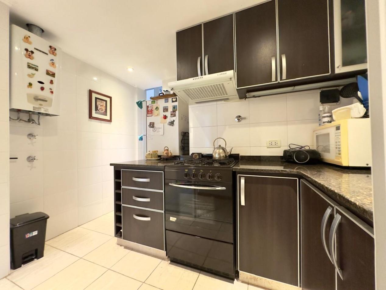 Foto de Excelente Departamento 3 ambientes c/dependencia - Av. Colon y Buenos, imagen 5