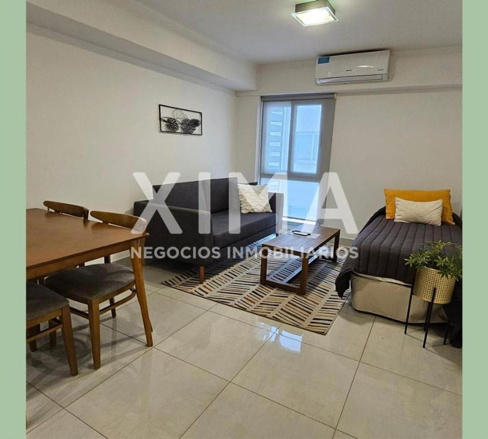 Foto de Depto 1 dormitorio amoblado en alquiler calle Pellegrini, imagen 2